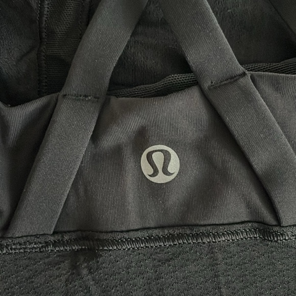 Lululemon top with Built in bra - Picture 3 of 3